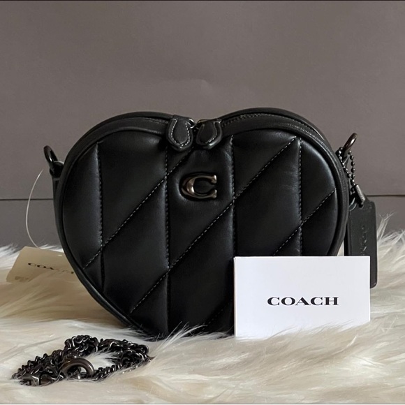 💰SOLD - CE766 - Coach Heart Crossbody 14 with Pillow Quilting - Picture 10 of 12